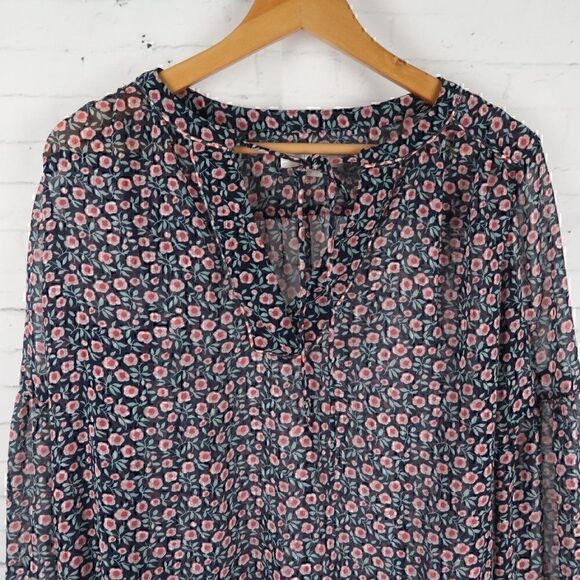 ANN TAYLOR LOFT PETITES BLUE FLORAL SEMI SHEER V NECK LONG SLEEVE TOP SIZE MP - Picture 5 of 10